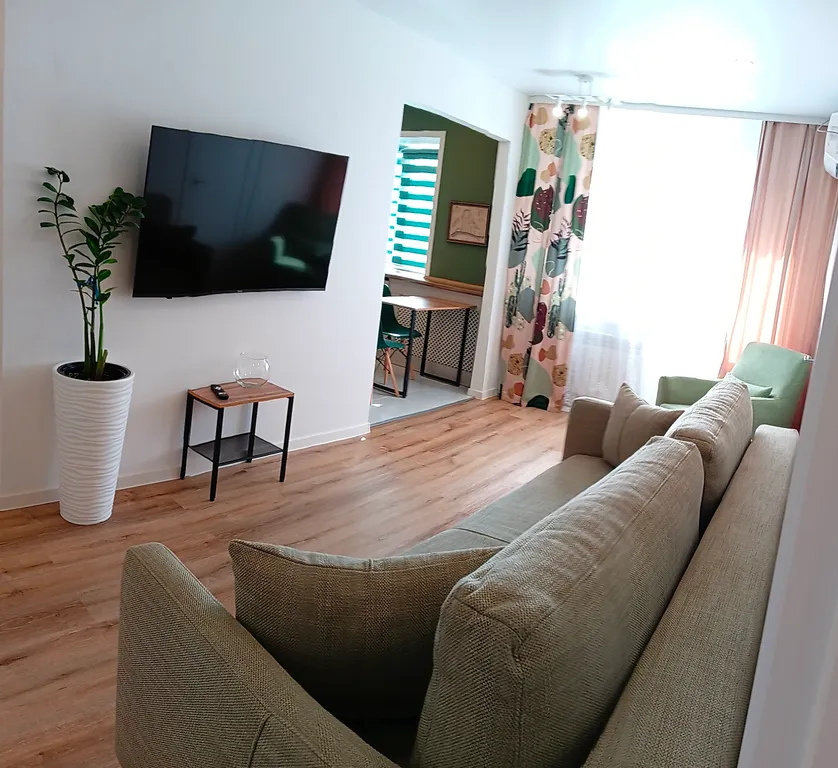 Двухкомнатная квартира в центре города с потрясающим видом из окна