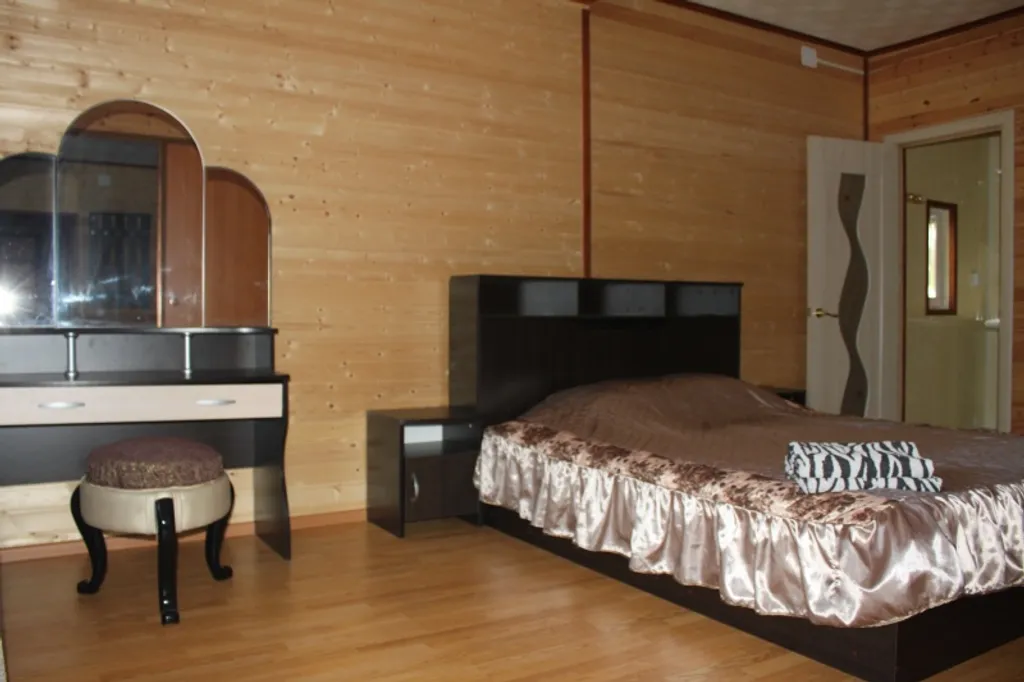 Домик с видом на горы