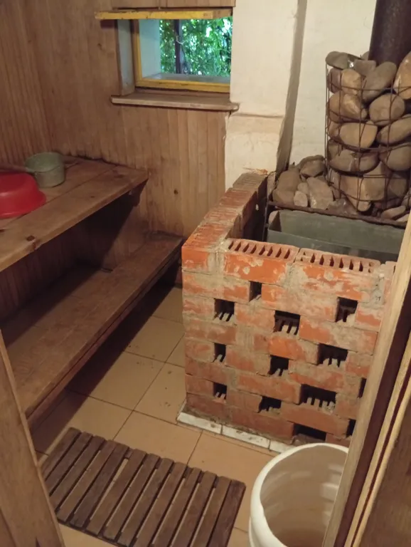 База East-anglia на теплом озере