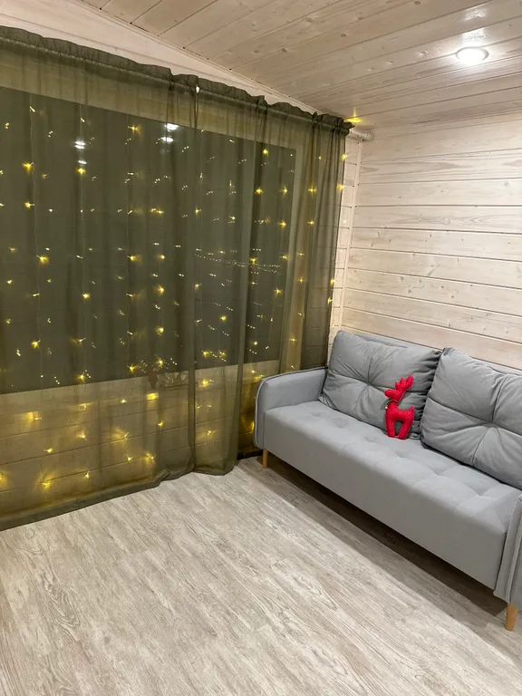 Уютный домик в древних липах