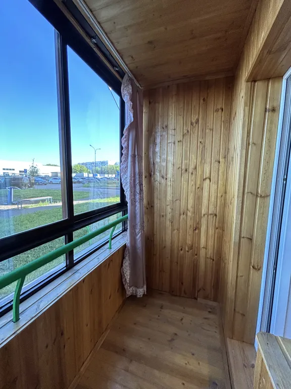 Просторная студия с дизайнерским ремонтом