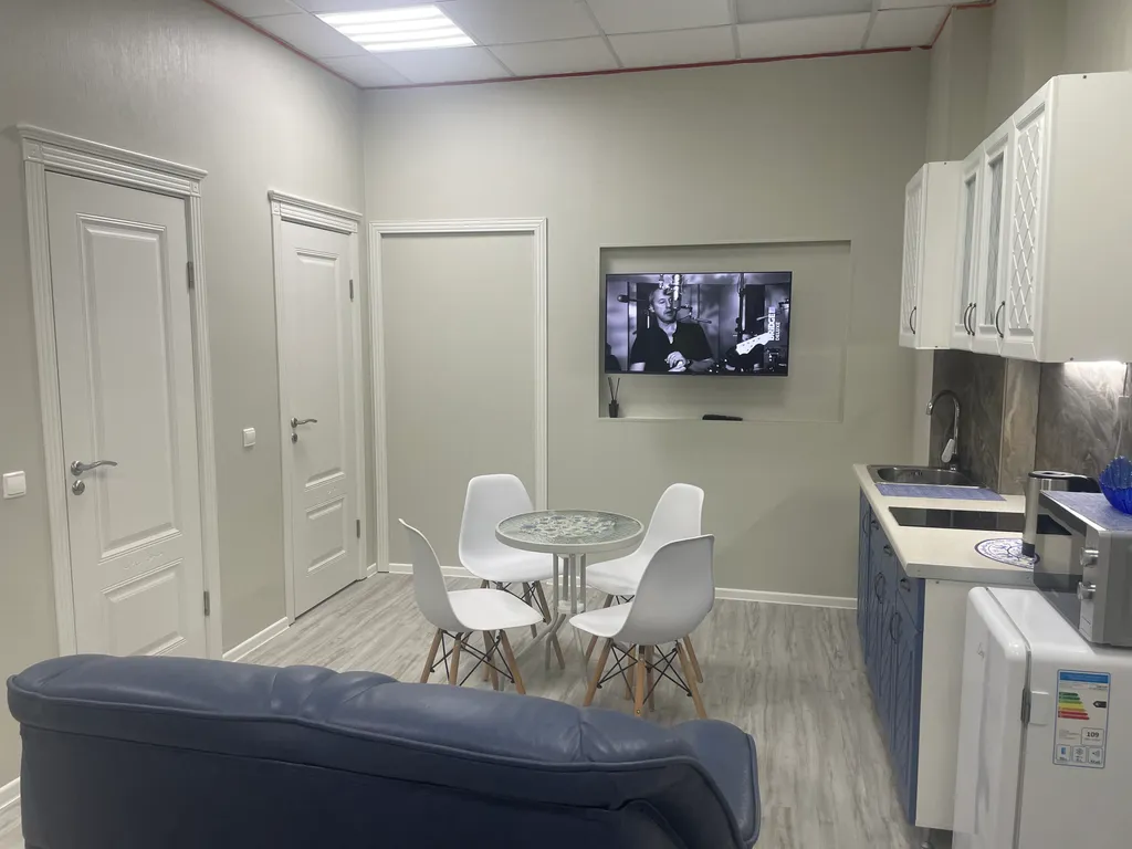 Уникальная локация, квартира с отдельным входом в самом сердце города