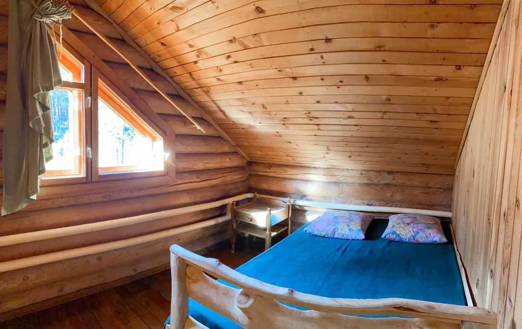 С видом на лес, душ и туалет рядом