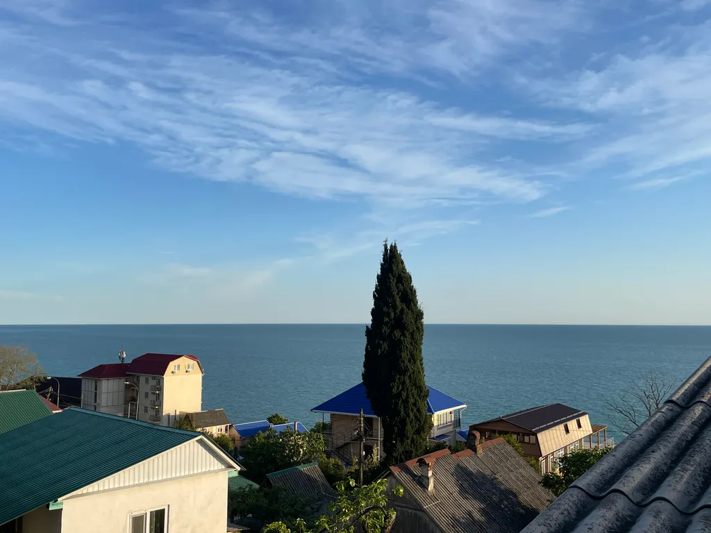 Уютная двухместная комната Победы 340 (море через дорогу)