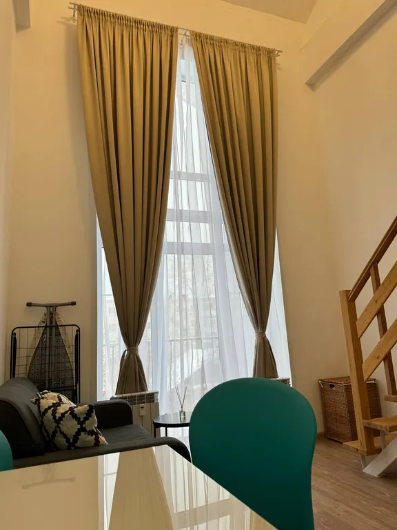 Двухуровневая квартира рядом с набережной и цирком