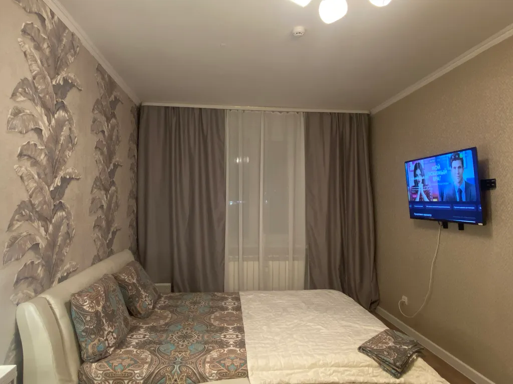 Просторная двухкомнатная квартира на 8 спальных мест — аренда посуточно в Стройкерамика