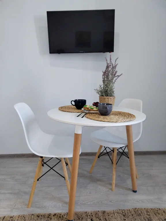 Уютная студия для двоих с видом на бассейн