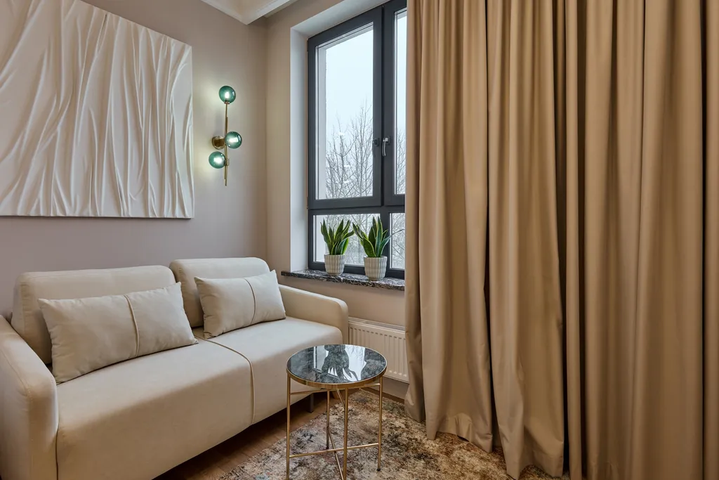 Уникальные яркие дизайнерские апартаменты