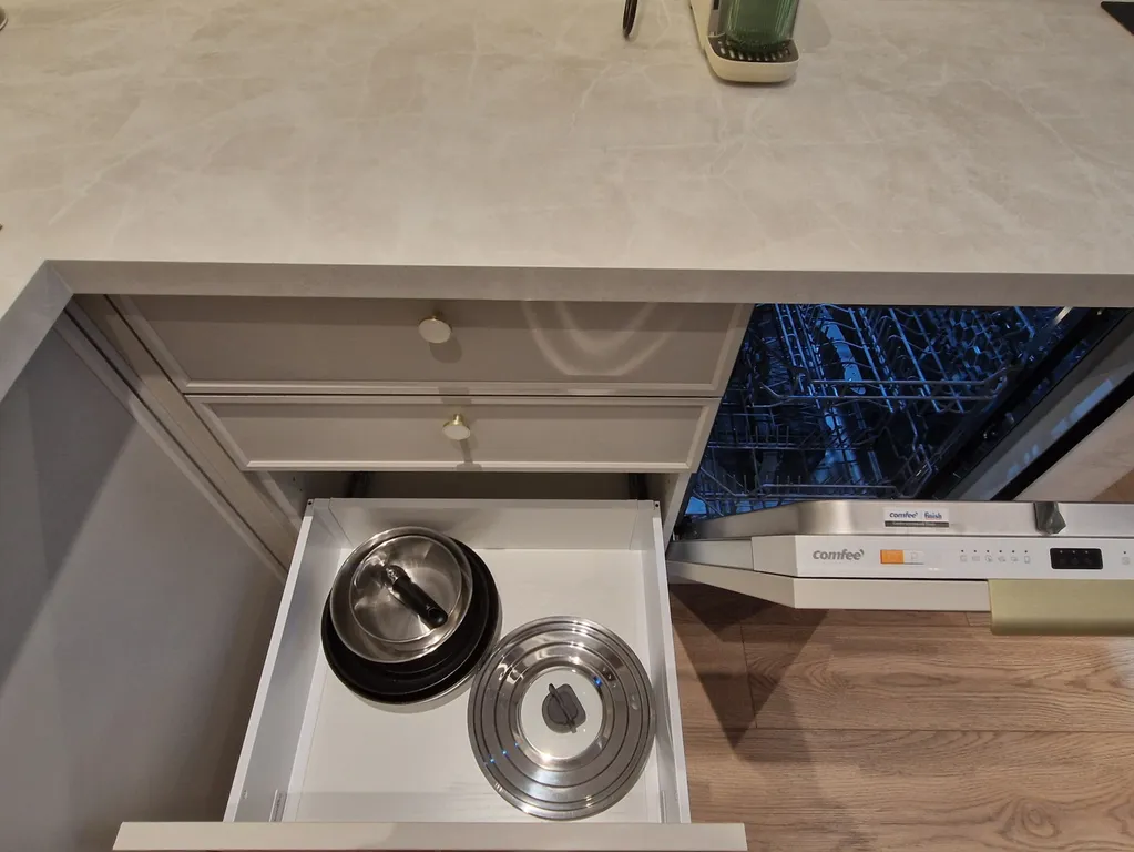 Арт-Светлица — дизайнерские апартаменты в Саларьево-Парк