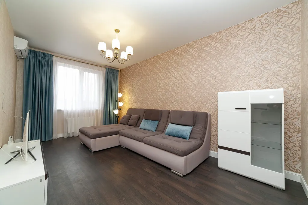 Квартира Уютная двухкомнатная квартира — Мирное