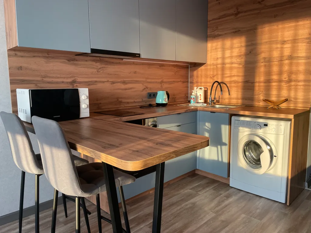 Студия в новом доме с видом на Золотой Рог