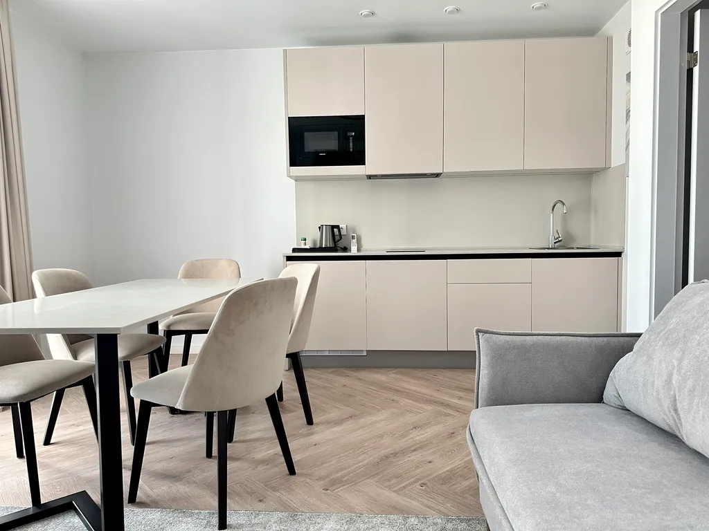 Апартамент делюкс  в резиденции Европа с бассейном