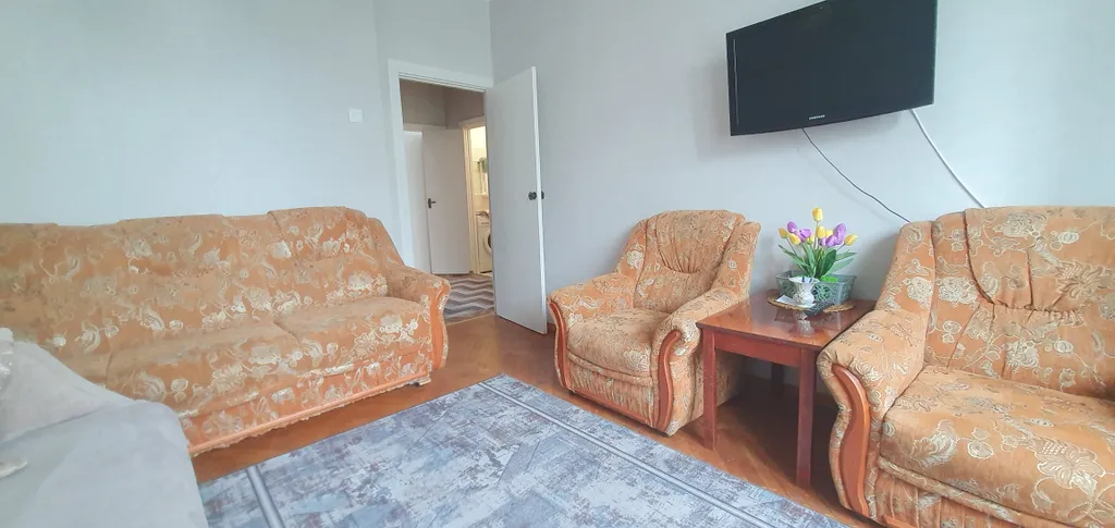 Квартира для большой компании до 8 человек, центр, круглосуточное заселение