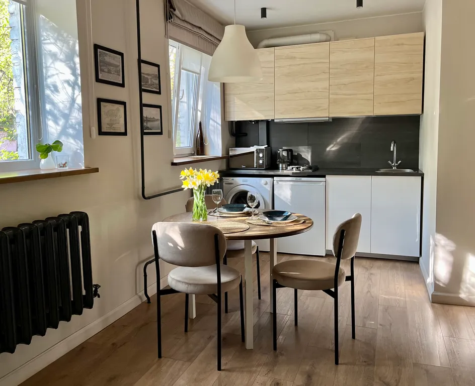 В центре на ул. Десятинной