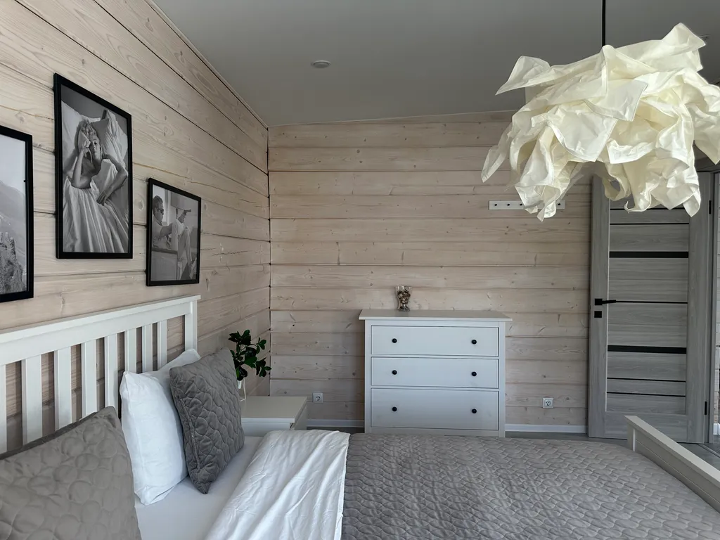 Уютный новый коттедж на берегу Финского залива
С баней на дровах