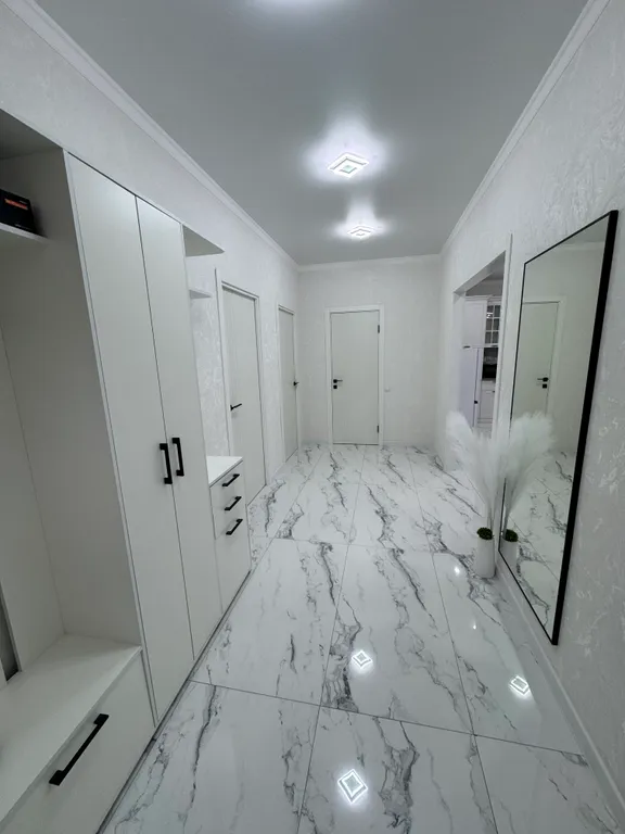 Новы дом у набережной