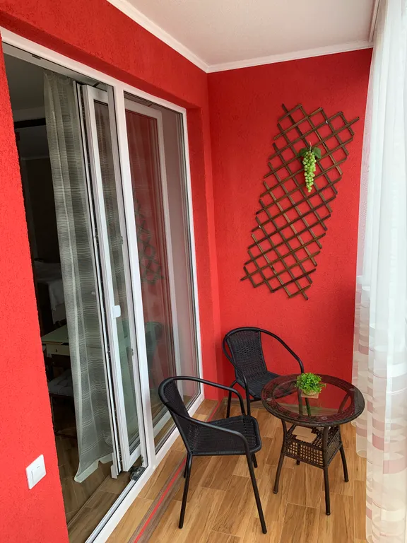 Апартаменты у озера тихое, с видом на лес