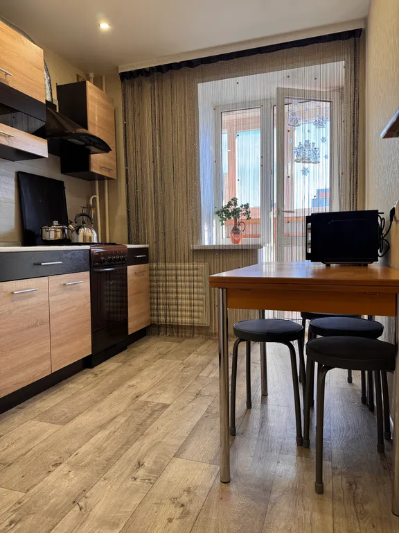 Уютная квартира в центре города — аренда посуточно в Стерлитамак