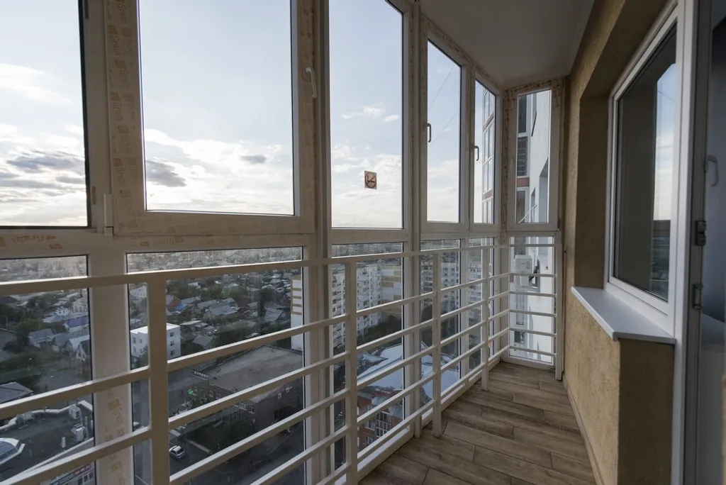 Просторная дизайнерская видовая студия