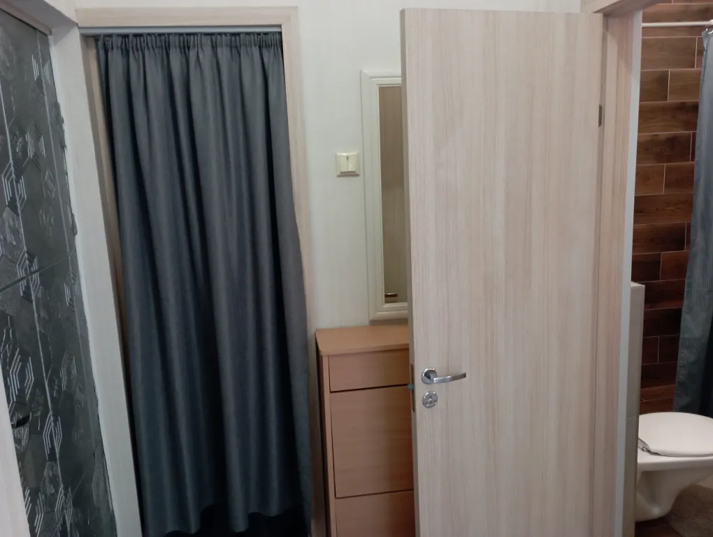 Квартира Квартира на тихой зелёной улице в центре у зоопарка — Калининград