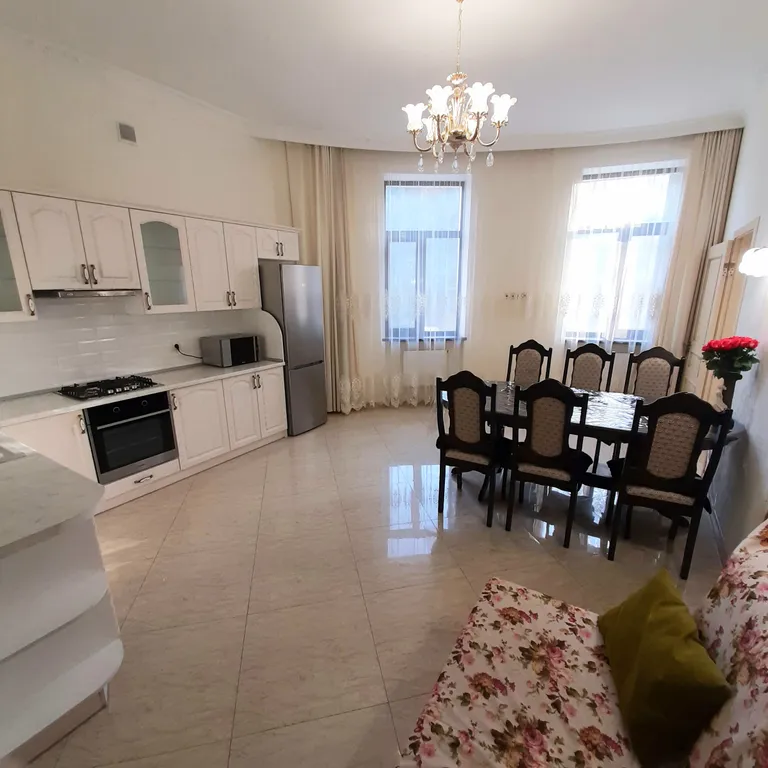 Апартаменты возле Курортного бульвара