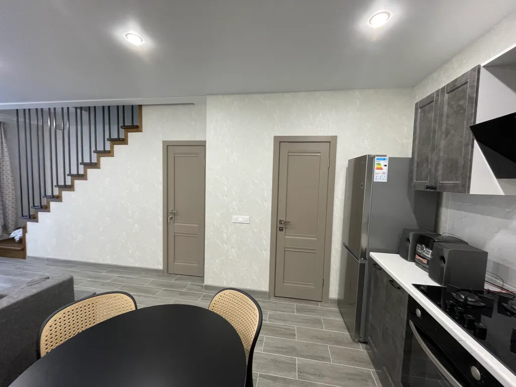 Новая, чистая двухуровневая квартира на берегу реки Волга