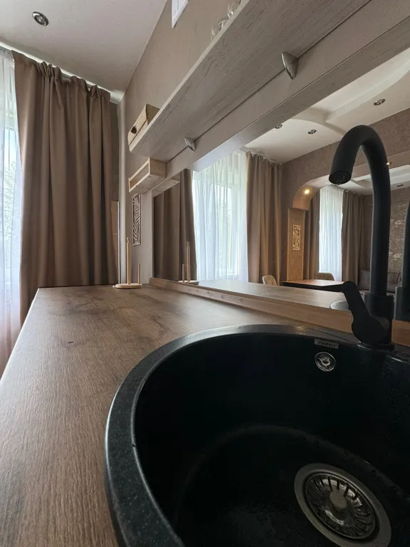 Хорошая трёхкомнатная квартира