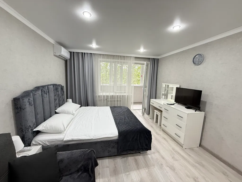 Уютная квартира в районе ж.д. вокзала 10 мин до аэропорта