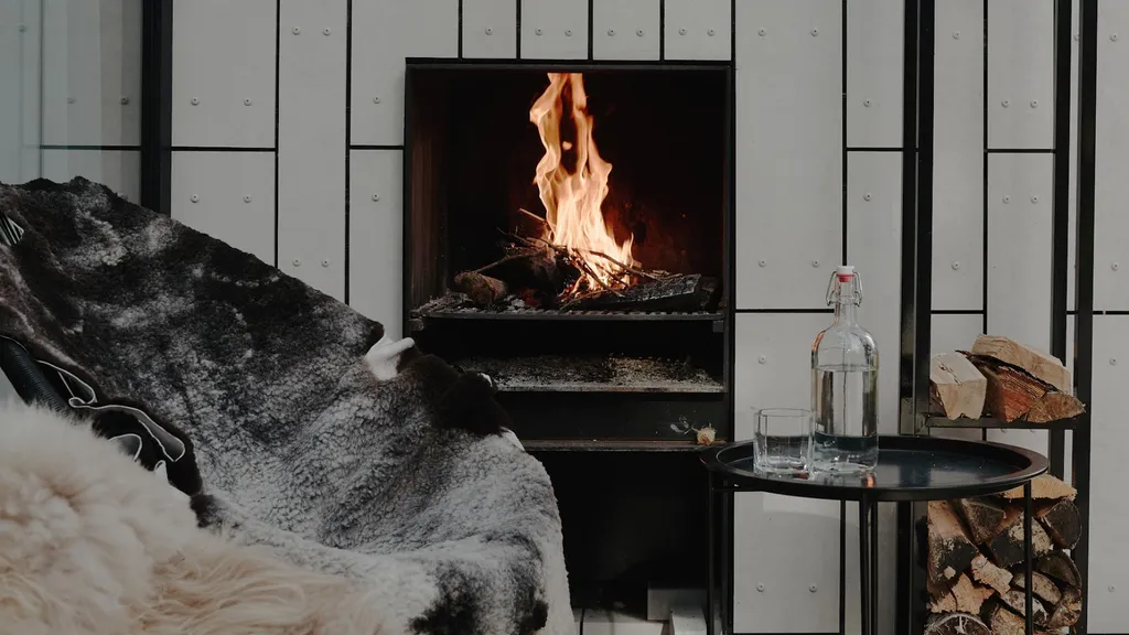 Загородный дом Helsinki с панорамными окнами на берегу реки Вуокса