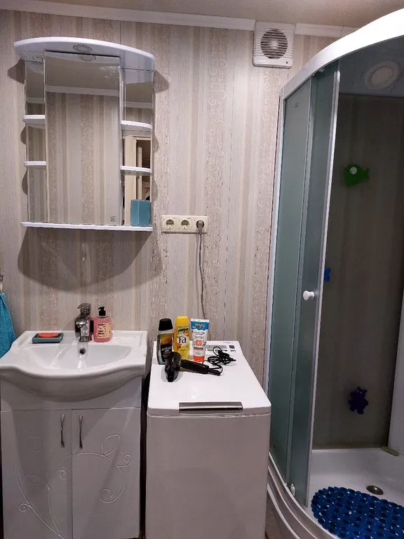 Дом у ручья