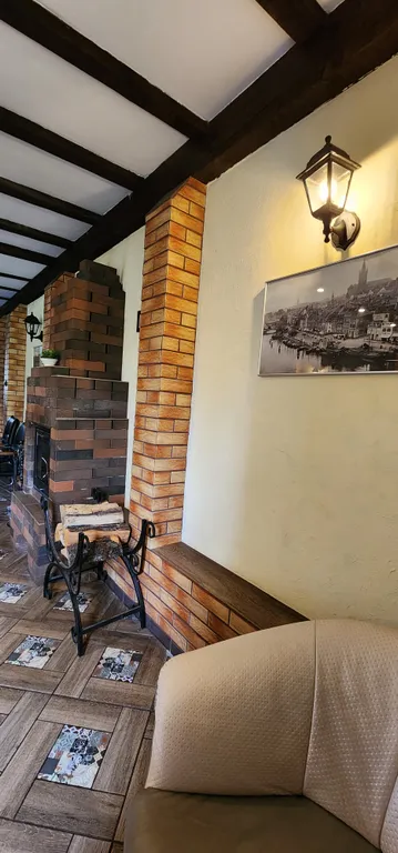 Большой коттедж у озера