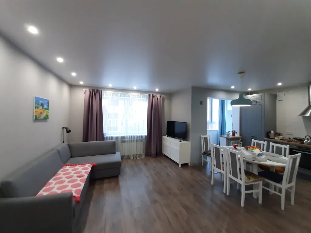 Комфортная двухкомнатная квартира в Зеленоградске