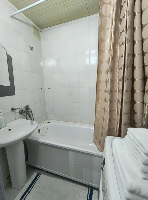 Apt у центрального стадиона