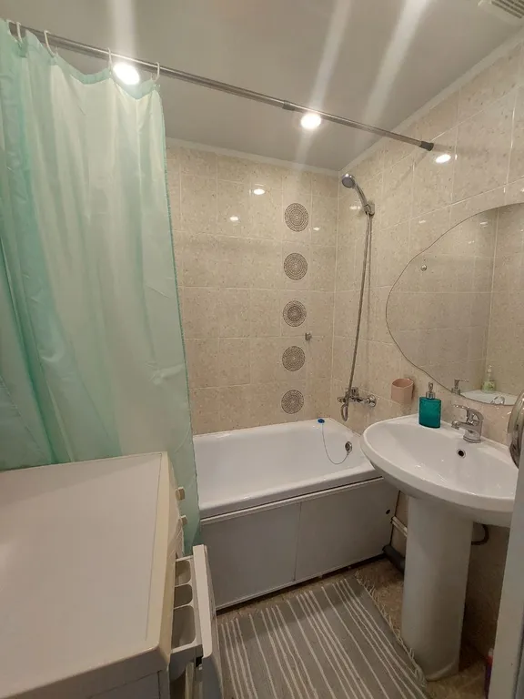 2 х комнатная квартира в удобном районе города