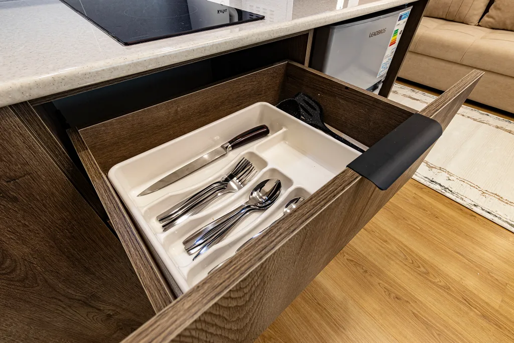 Элитная студия с панорамным видом из окна в самом центре столицы