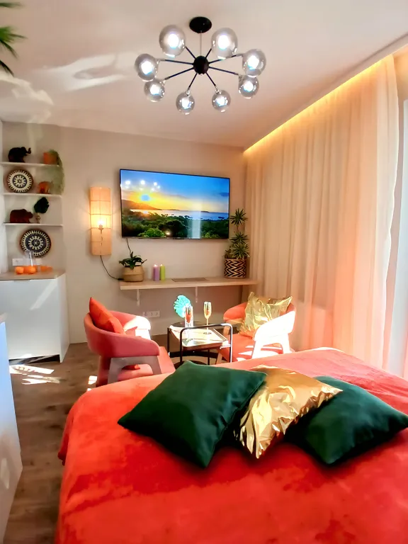 Квартира Квартира Tropic SPA Studio с джакузи XXL и тропическим душем в уютном центре — Минск