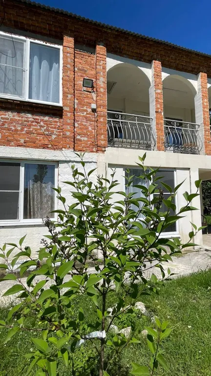 Дом в Абхазии, рядом сероводородные источники, море, река