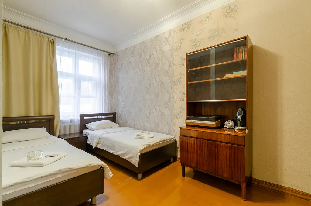 Вместительная 3ёх комнатная в центре "Рэтрёшка»