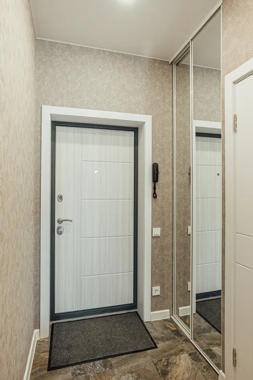 Видовая квартира ViVa MaGenta с панорамным  балконом