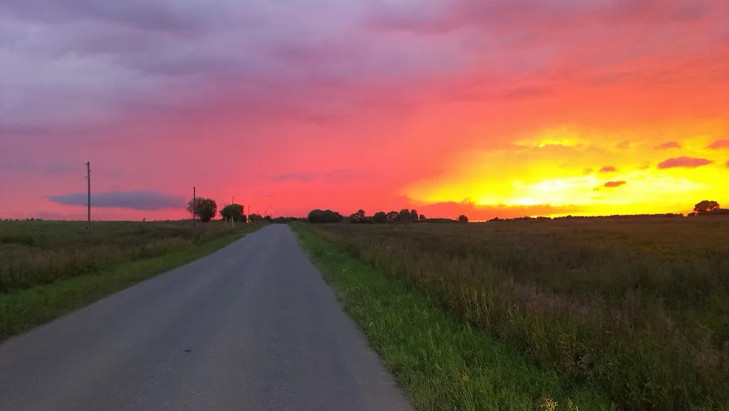 Просторный дом с баней в тихой деревушке у реки