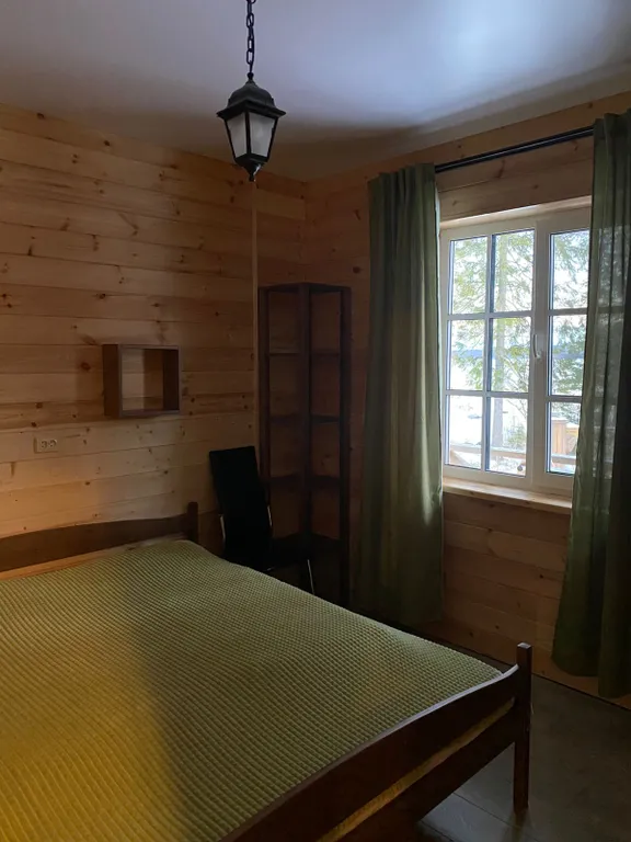 Дом на берегу озера