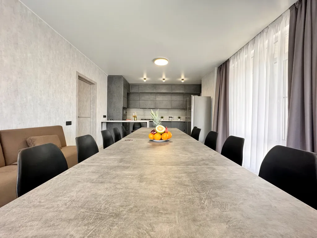 4-комнатная Квартира