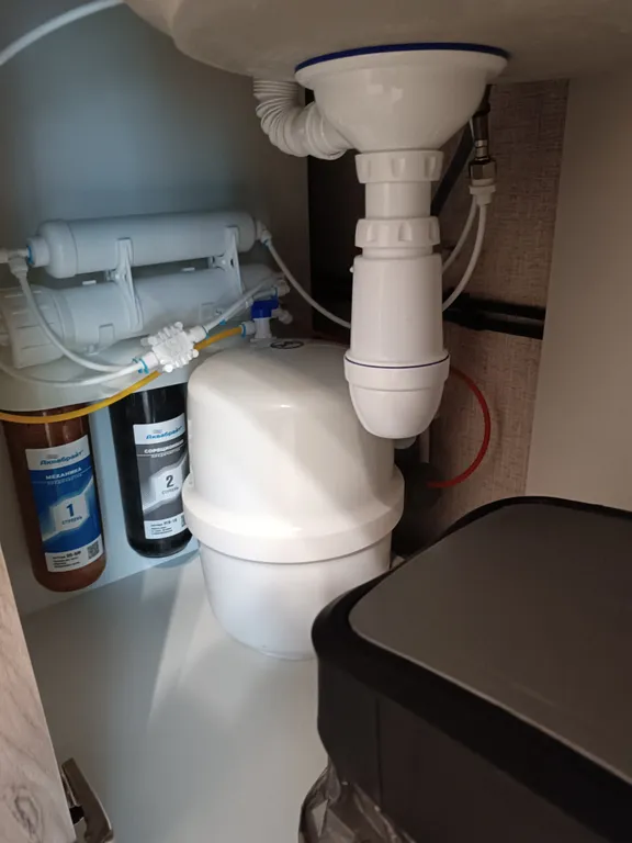 Новая квартира с видом на бухту, Маркхотскийй хребет и гору Колдун