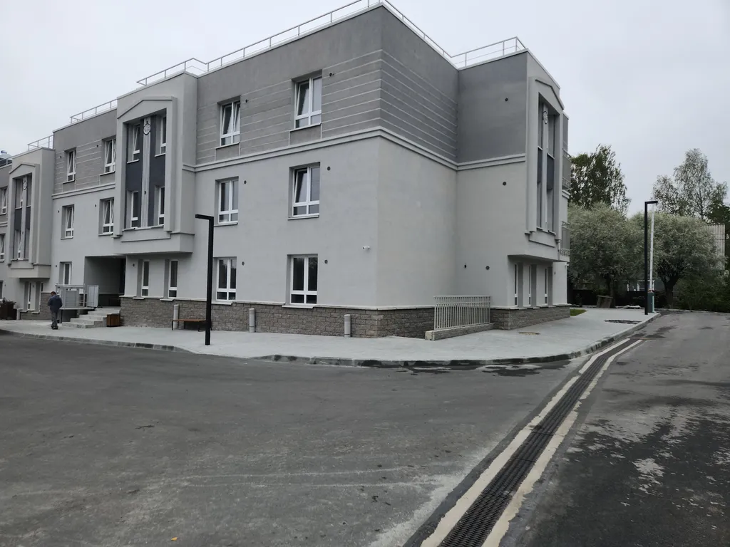 3-комнатная Ламба у озера в центре