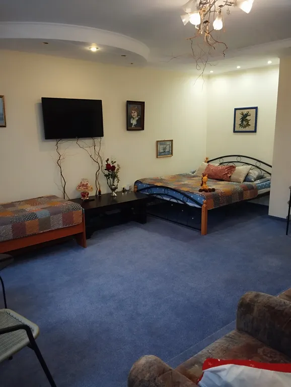 Апартаменты с бассейном
ДомКрус