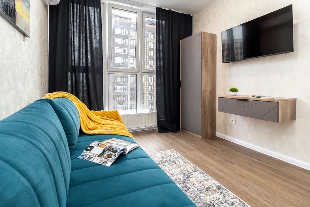 Квартира Квартира Яркая студия с диваном — Краснодар