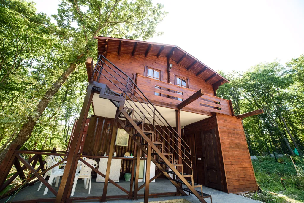 Коттедж рядом с бассейном на 4-8 человек — аренда посуточно в Джубга