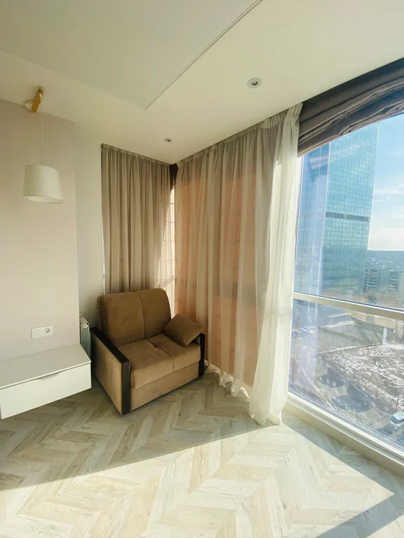 Прекрасная квартира с видом на Русский мост