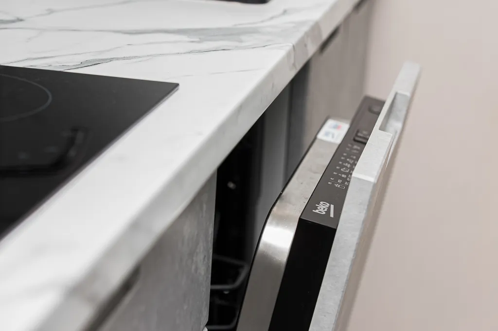 Красивая евродвушка в Академ Riverside