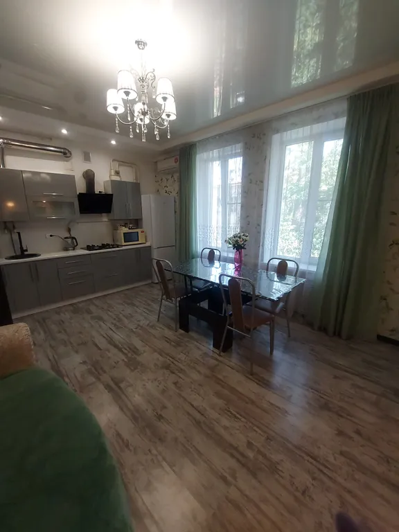 Отличная двушка напротив Н2О